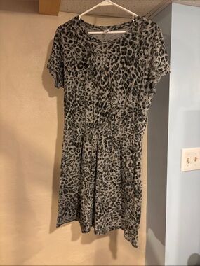 Old Navy Gray Leopard Print Midi Dress